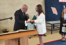 Nagroda pani Janiny Smejkalovej dla najlepszych uczniów