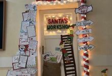 Piękne drzwi do sal lekcyjnych