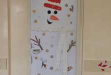 Piękne drzwi do sal lekcyjnych