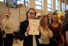 MIKOŁAJKI 2025 – Świąteczny Koncert Pierwszaków!