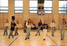 MIKOŁAJKI 2025 – Świąteczny Koncert Pierwszaków!