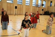 MIKOŁAJKI 2025 – Świąteczny Koncert Pierwszaków!