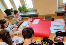 Hybrydowe lekcje obywatelskie