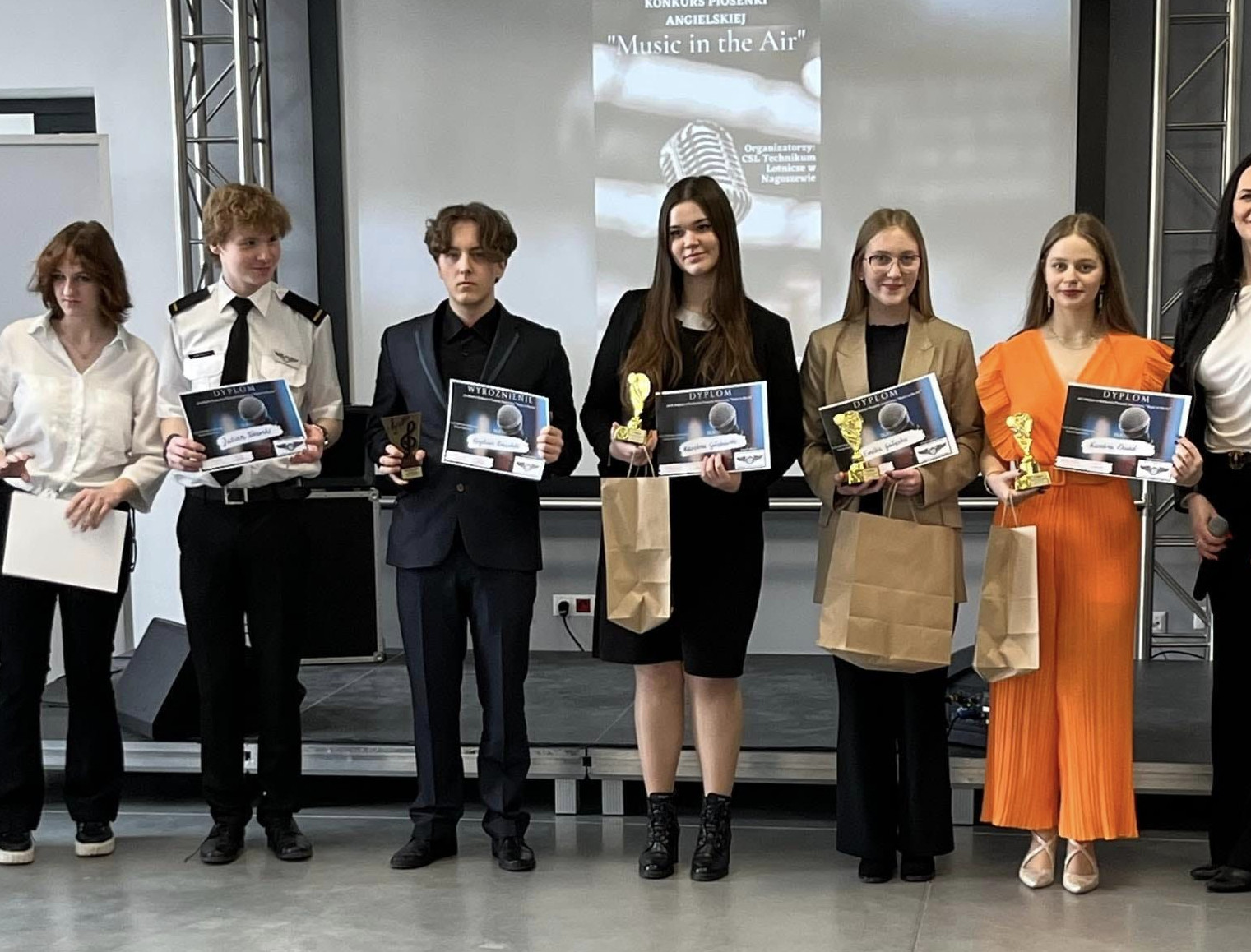 Konkurs piosenki angielskiej "Music in the air"