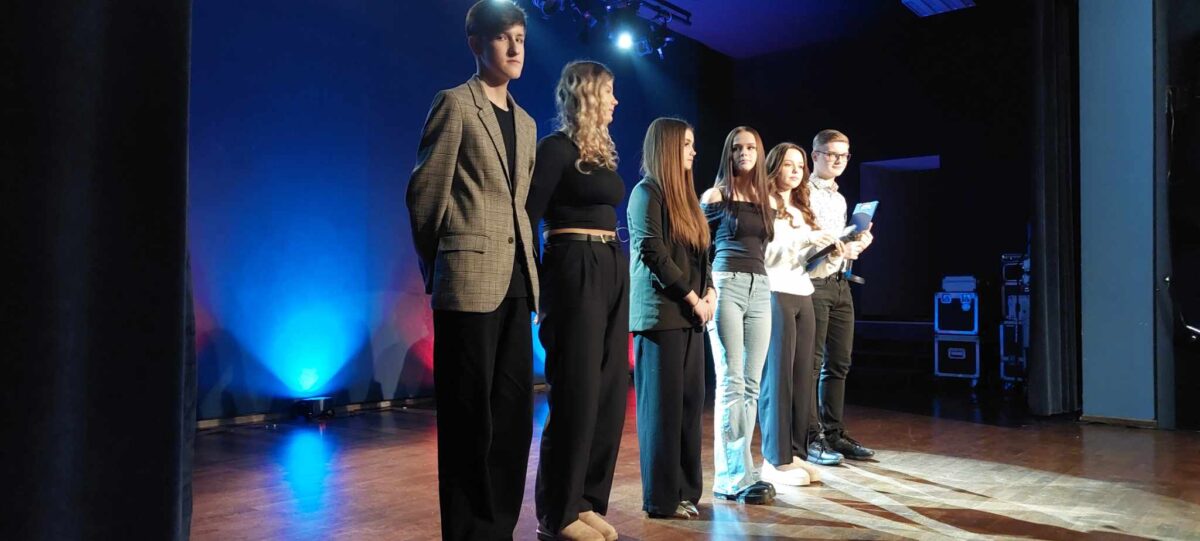 Piosenka jest dobra na wszystko...