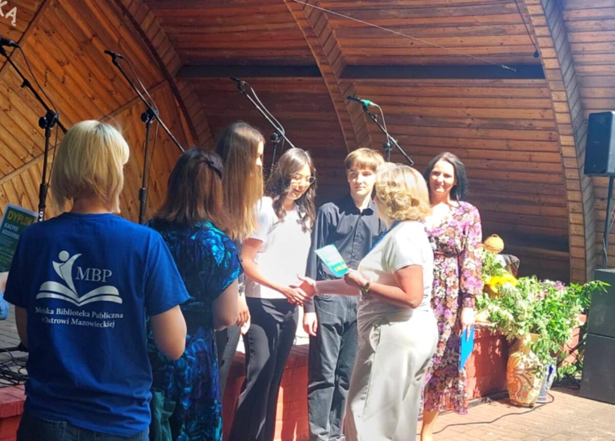 II Turniej Wiedzy o Ziemi Ostrowskiej "Jest na mapie świata maleńki znak..."