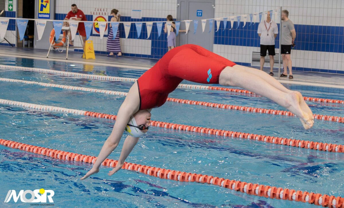 Zawody w pływaniu o Puchar Burmistrza Ostrów Maz.
