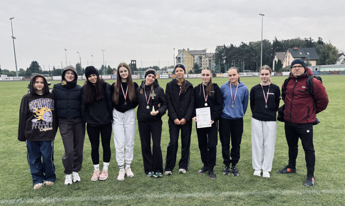 Mistrzostwa Międzypowiatowe w sztafetowych biegach przełajowych w Ostrołęce